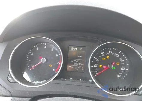 2017 Volkswagen Jetta 1.4T S z USA, uszkodzony, nr VIN 3VW2B7AJ1HM277880